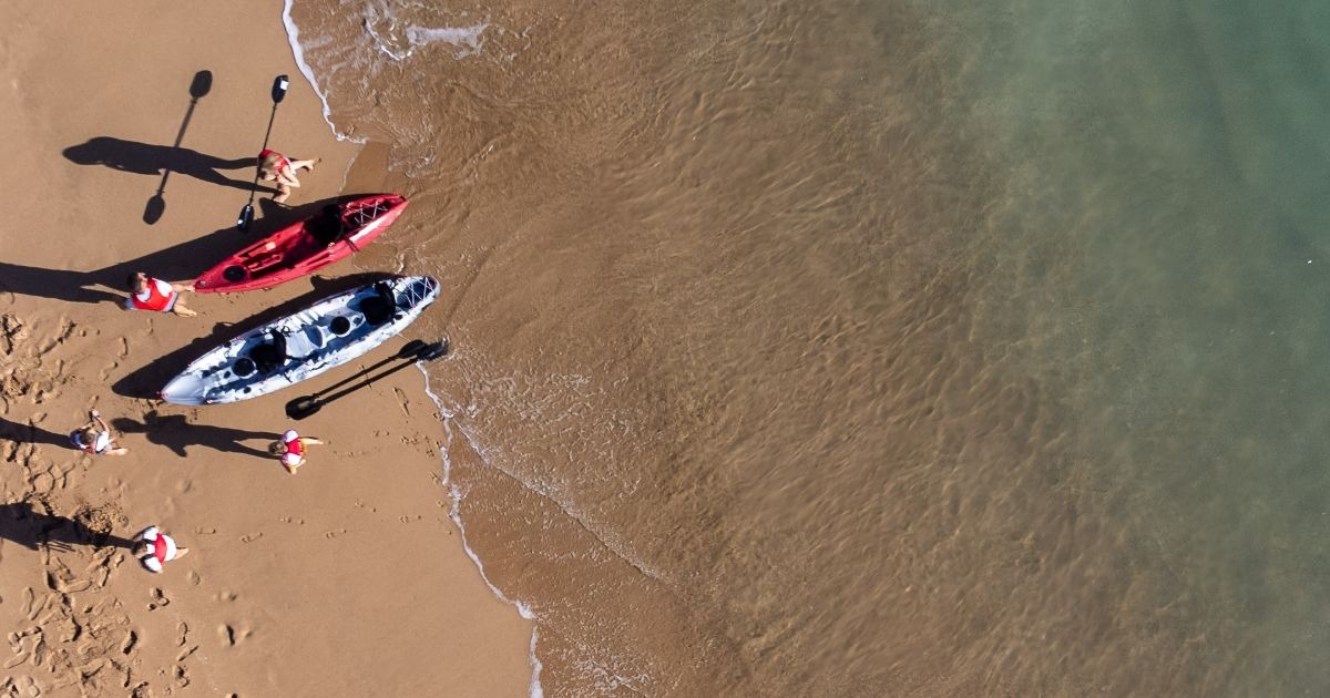 Kayak individual vs doble: cuál te conviene